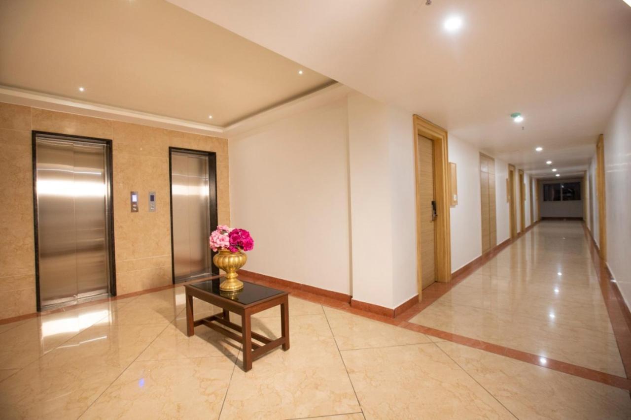 Lee-Benz Ark Hotel Kumbakonam Esterno foto