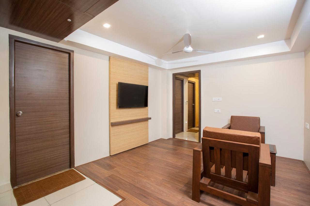 Lee-Benz Ark Hotel Kumbakonam Esterno foto